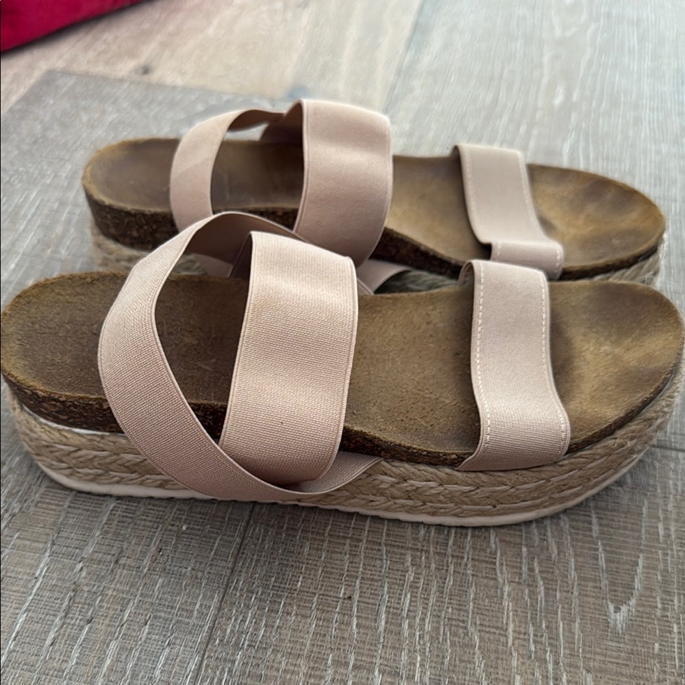 Madden Girl Women's Beige Platform Raffia Espadrille Sandals size 8
